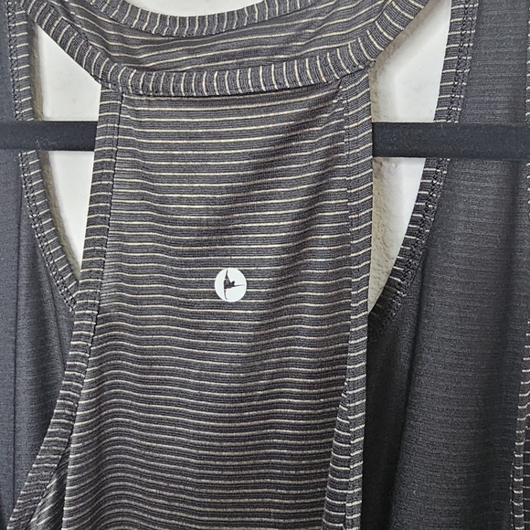 90 degrees by reflex Black Thin Gold Stripe Loose Fit Racerback Tank Size M - Picture 5 of 7